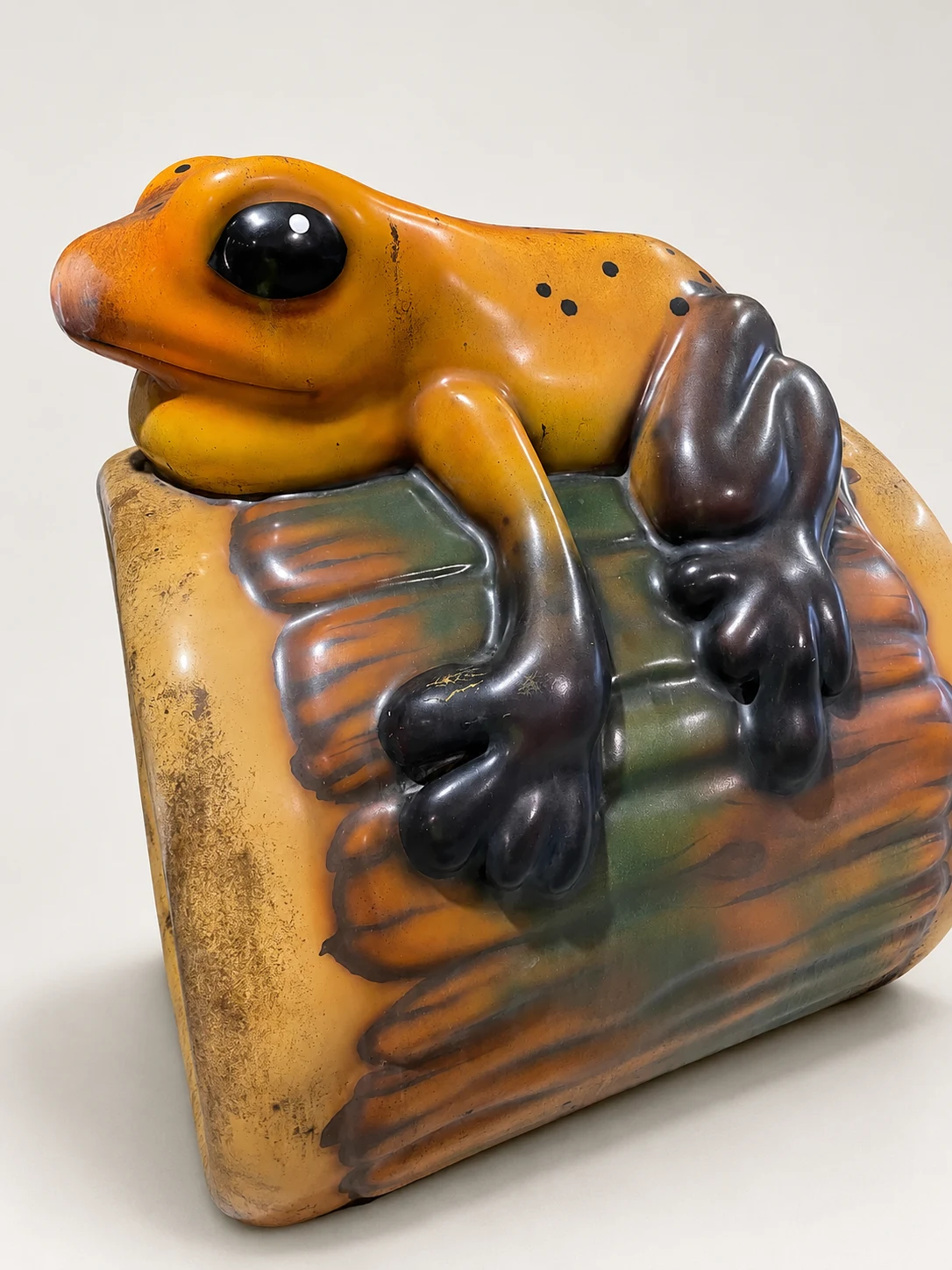 Frog on Log Tunnel before refurbishment with orange frog and worn finish